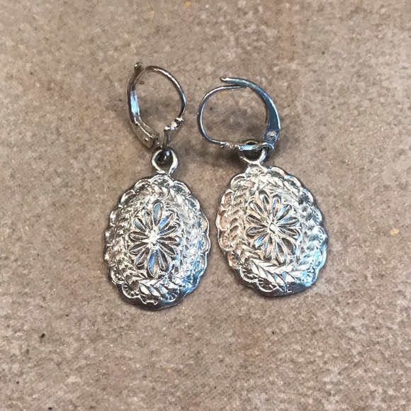 Jewelry - Sterling Silver (925) Concho Earrings.